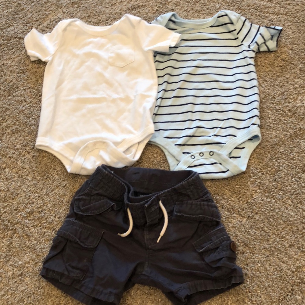 Boy BabyGap Gap 12-18 shorts and target bodysuits